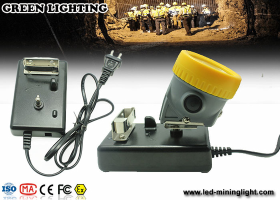 Przeciwwybuchowe lampy górnicze 10000 Lux z możliwością ponownego ładowania GLT - 7C 216 Lum ABS, materiał