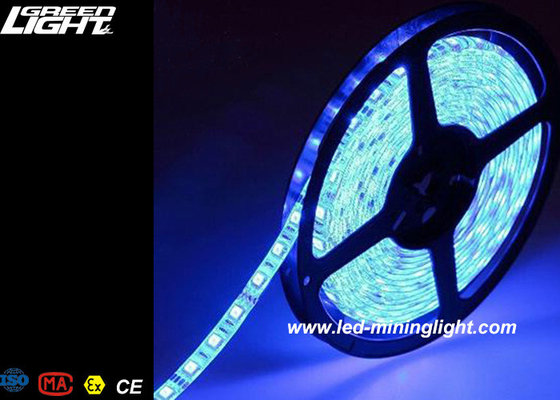 Wewnętrzne / zewnętrzne wodoodporne taśmy LED RGB do dekoracji wnętrz, 5 m na rolkę