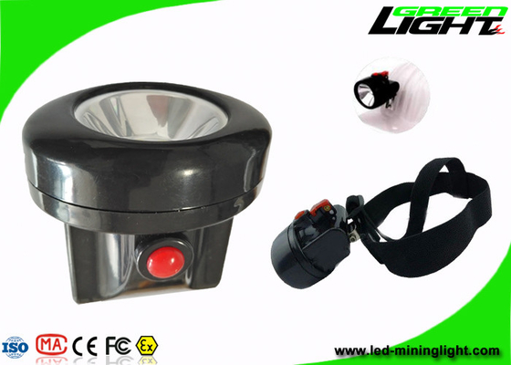 IP67 450mA 10000 Lux Lminers Lampa nasadkowa 2.8Ah Wtyczka akumulatora - w sposób ładowania