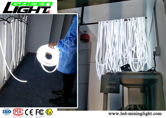 Ciepłe białe taśmy LED Taśma oświetleniowa 60 diod LED SMD5050 do oświetlenia niebezpiecznego / bezpiecznego obszaru