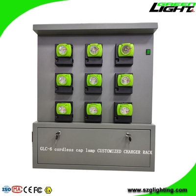 110 V-240 V Cree Led Reflektor Rechargeable Rack 30 jednostek z prywatnymi szafkami